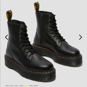 Dr.martens Jadon boots in pisa leather